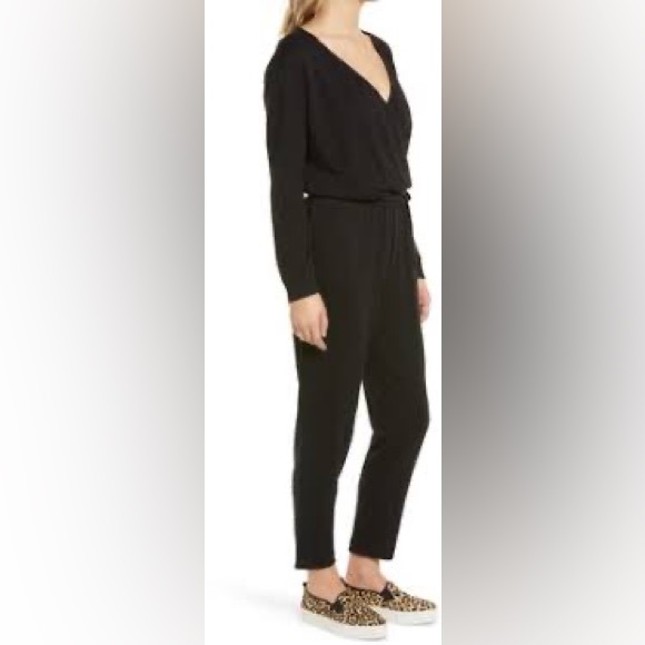 Caslon Surplice Tie Waist Jumpsuit in Black - Picture 3 of 12